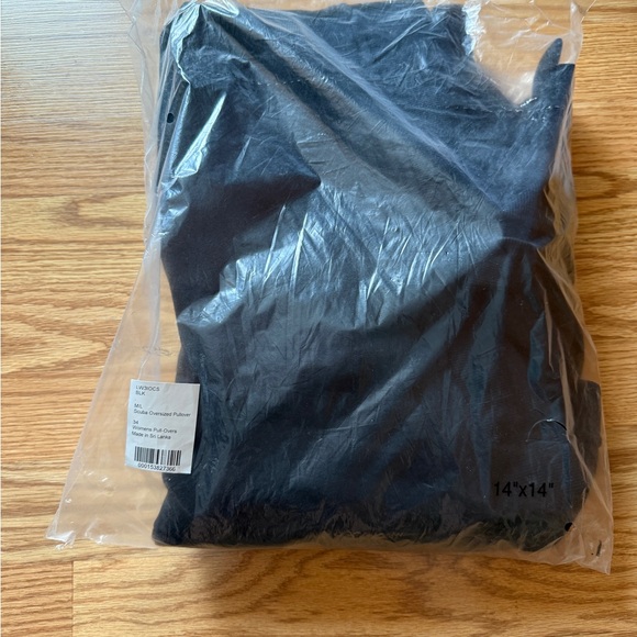 Lululemon Oversized Wordmark Pullover - Picture 5 of 5